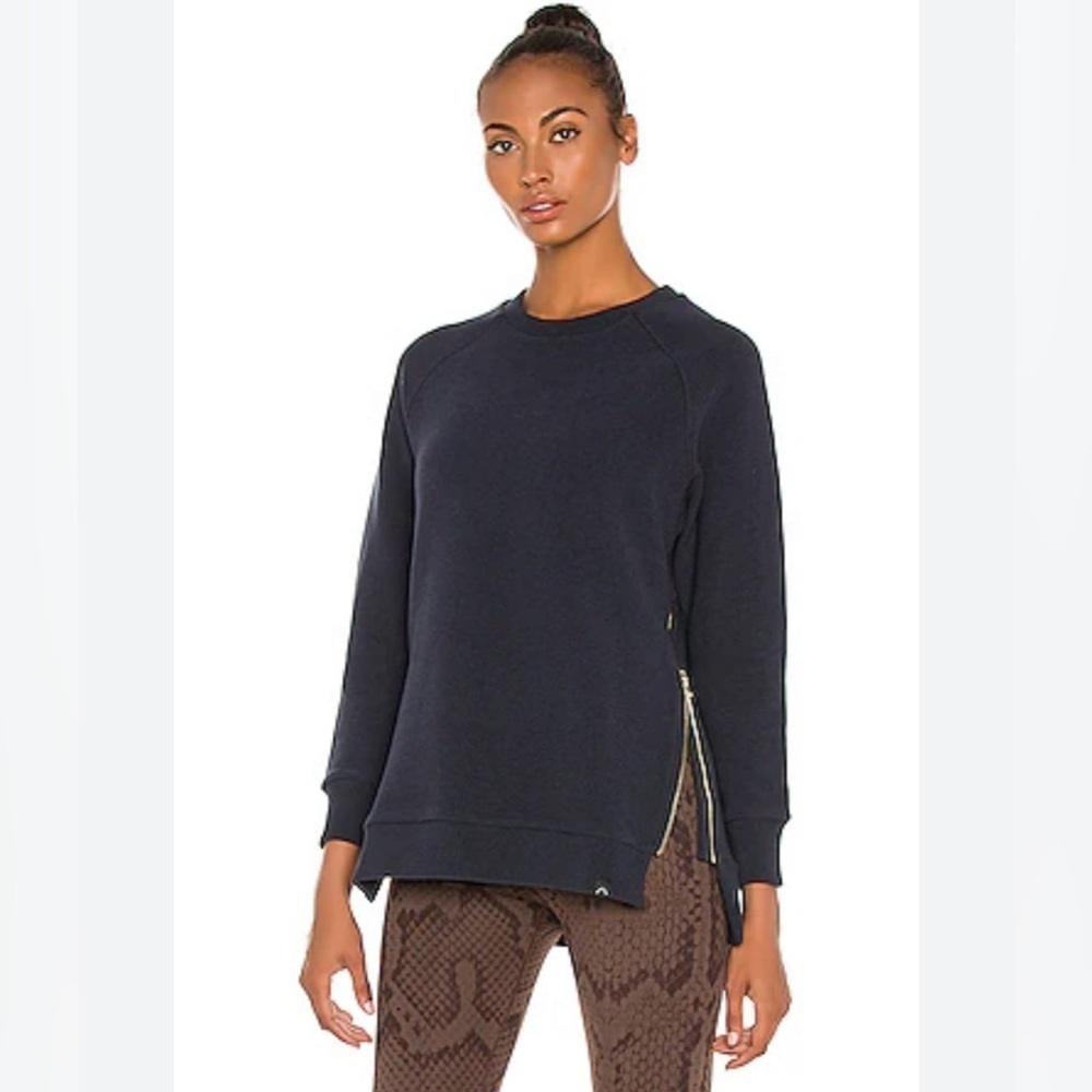 Revolve Varley oversized edgy chic indie core XS sweater w/ side zippers